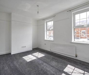 12 Trevor Street, Holywood, BT18 9NA - Photo 3