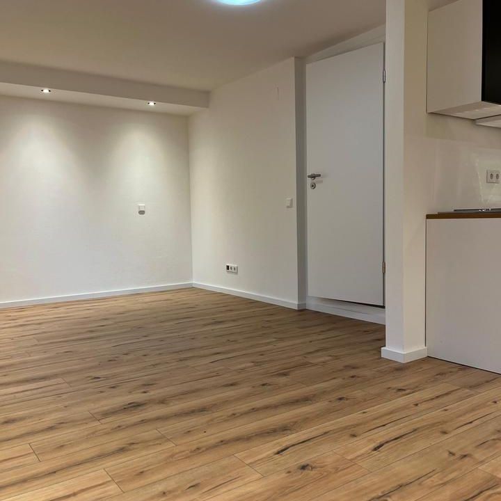 Butzbach-Kernstadt – charmante, frisch renovierte 1-Zimmer-Souterrainwohnung - Photo 1