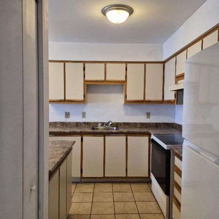 Logements 3 1/2 pour 50 ans et plus Île Bizard - Appartement 1 chambre - Photo 4