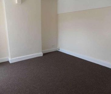 Festing Grove, Southsea, PO4 - Photo 6