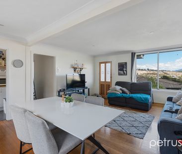 Three Bedroom Family Home - Photo 1