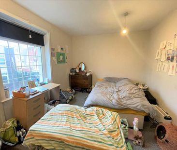 4 bedroom terraced house to rent - Photo 5