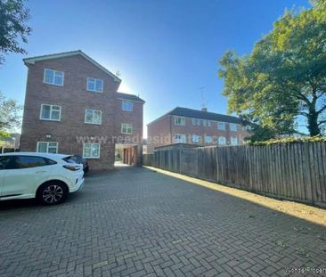 2 bedroom property to rent in Bushey - Photo 2