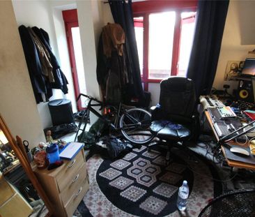 4 bedroom flat share to rent - Photo 3