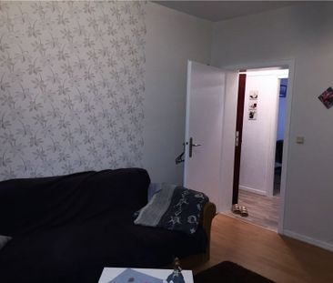 REMAX - Burbach: Kleine gemütliche helle Zweizimmerwohnung 34m², im... - Photo 1