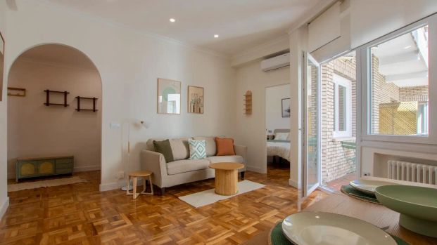 Piso de alquiler en Calle Maria de Molina, Lista - Photo 1