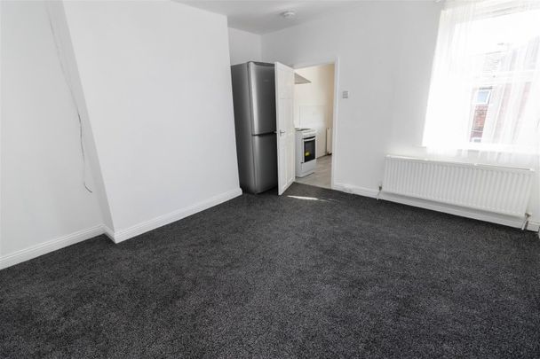3 Bedroom Flat - First Floor - Photo 1