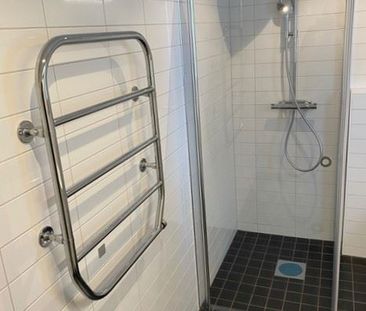 Långbrodalsvägen 48, 2:a - Foto 4