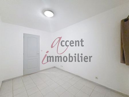 Cabannes : Appartement 35 m² au RDC, - Photo 3