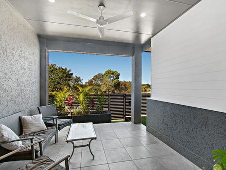 125 Riveredge Boulevard, Oonoonba QLD 4811 - House For Rent | Domain - Photo 4