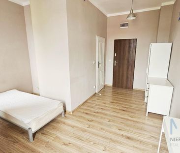 Pokój z pryw. łazienką i balkonem Józefitów - Zdjęcie 2