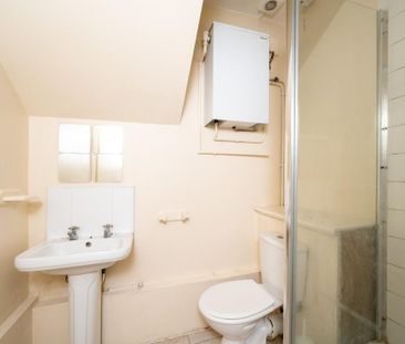 Studio to rent - Photo 6