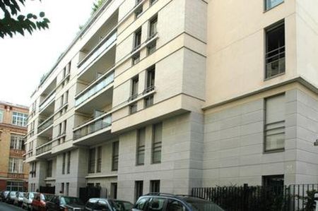 location Appartement T2 DE 51.3m² À PARIS - Photo 2