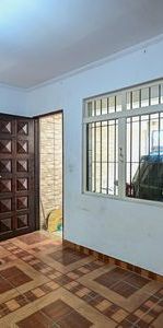 Casa para alugar com 240m², 3 quartos e 1 vaga - Foto 1