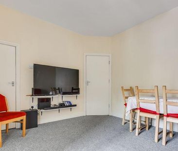 4 bedroom terraced house to rent - Photo 1