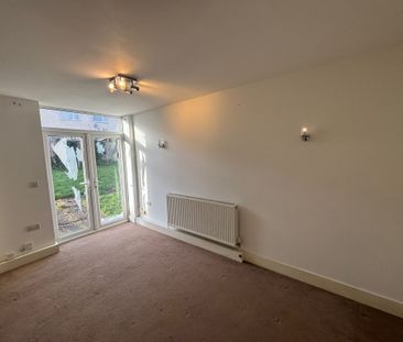 Barley House, Stock Aldermoor - Photo 1