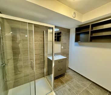 Appartement T3 en rez de jardin BOURGOIN JALLIEU - Photo 6