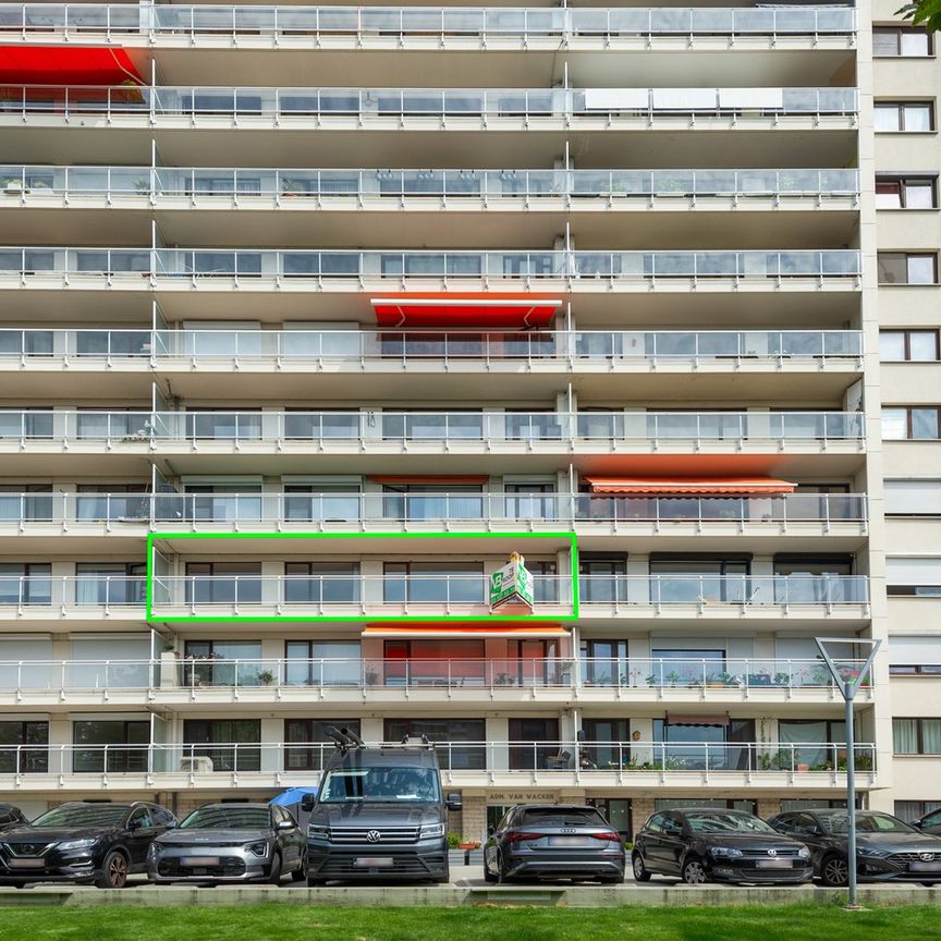 Mooi appartement met 2 slaapkamers en terras te Berchem! - Photo 1