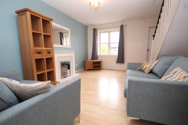 2 Bed Terraced House, Stonegate Crescent, LS7 - Photo 1