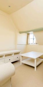 High Street, Woodstock OX20 1TF - Photo 3