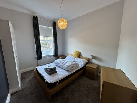 Acomb Road, Holgate - P10841 - Photo 4