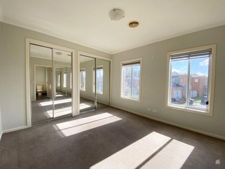 17/51-55 Tullidge Street, Melton VIC 3337 - Townhouse For Rent | Domain - Photo 4