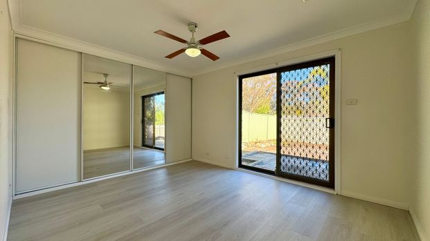 SPACIOUS FAMILY HOME! - Photo 1