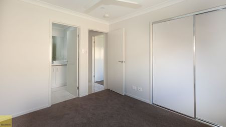 Comfortable Living in Convenient Location - Photo 2