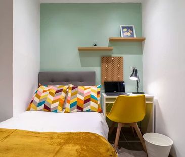 Calle de Atocha, Madrid, Community of Madrid 28012 - Photo 3