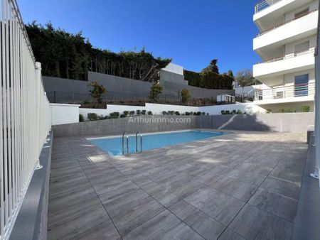 Location Appartement 2 pièces 43 m2 à Villeneuve-Loubet - Photo 2