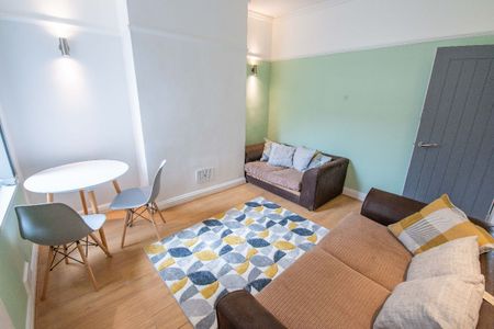 Adelaide Road, Kensington, Liverpool. - Photo 2