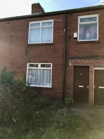 2 bedroom ground floor flat to rent - Photo 5