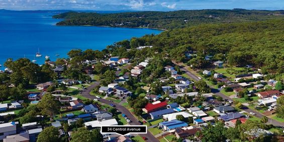 Relaxed Lakeside Living in a Peaceful Setting - Photo 3