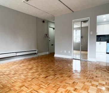 Sum Tai — Parkdale Studio (Bachelor) - Photo 5