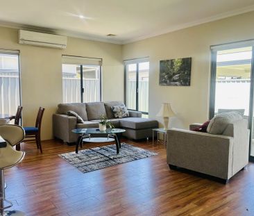 The ultimate location - Photo 1