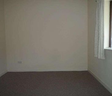 Townhill Farm District Centre, West End, SO18 - Photo 4