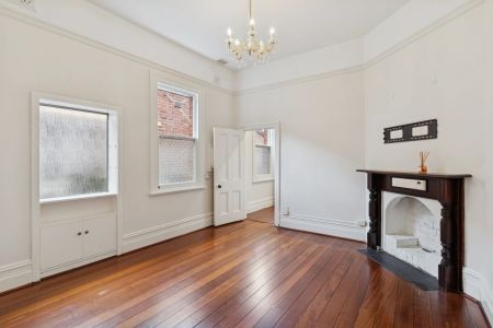 A Mighty Little Charmer in the Heart of Perth - Photo 2