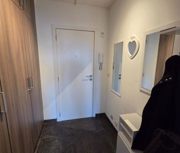 Volledig gerenoveerd tweeslaapkamer appartement inclusief garagebox... - Foto 4