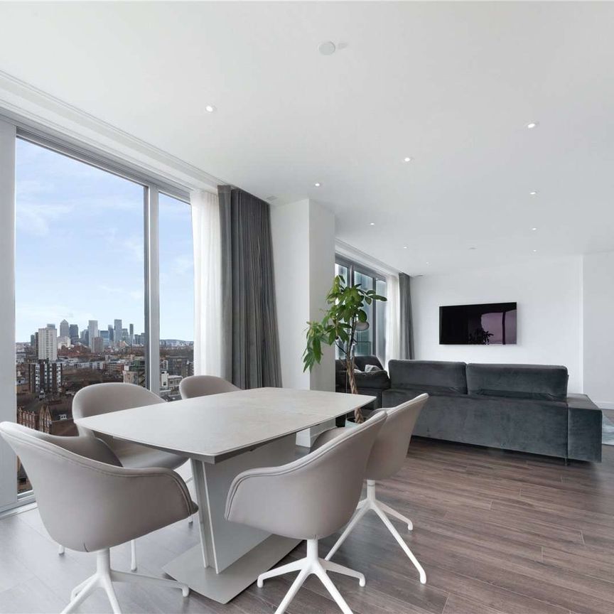 Superbly presented 3 double bedroom apartment to rent in the delightful Goodman's Fields. - Photo 1