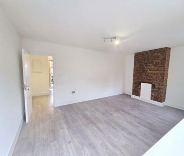 3 bedroom ground floor maisonette to rent - Photo 1