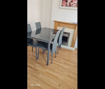 2 Bed Terraced House, Shakleton Road, CV5 - Photo 4