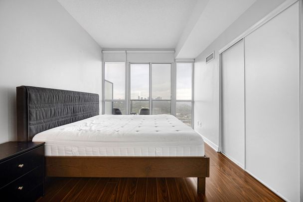 For Lease - 121 Mcmahon Drive Unit# 2708, Toronto, Ontario - Photo 1