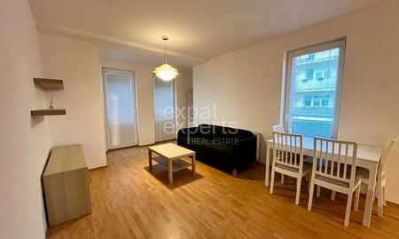Príjemný 2i byt 50m2, s balkónom a parkovaním, dobrá lokalita - Fotografia 2