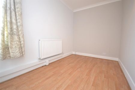 Shaftesbury Road, Reading, Berkshire - Photo 2