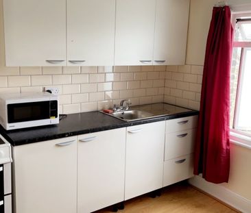 Room in a Shared House, Hornsey Park Road, N8 - Photo 6