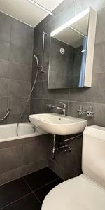 Studio au 5ème étage avec balcon - Photo 4