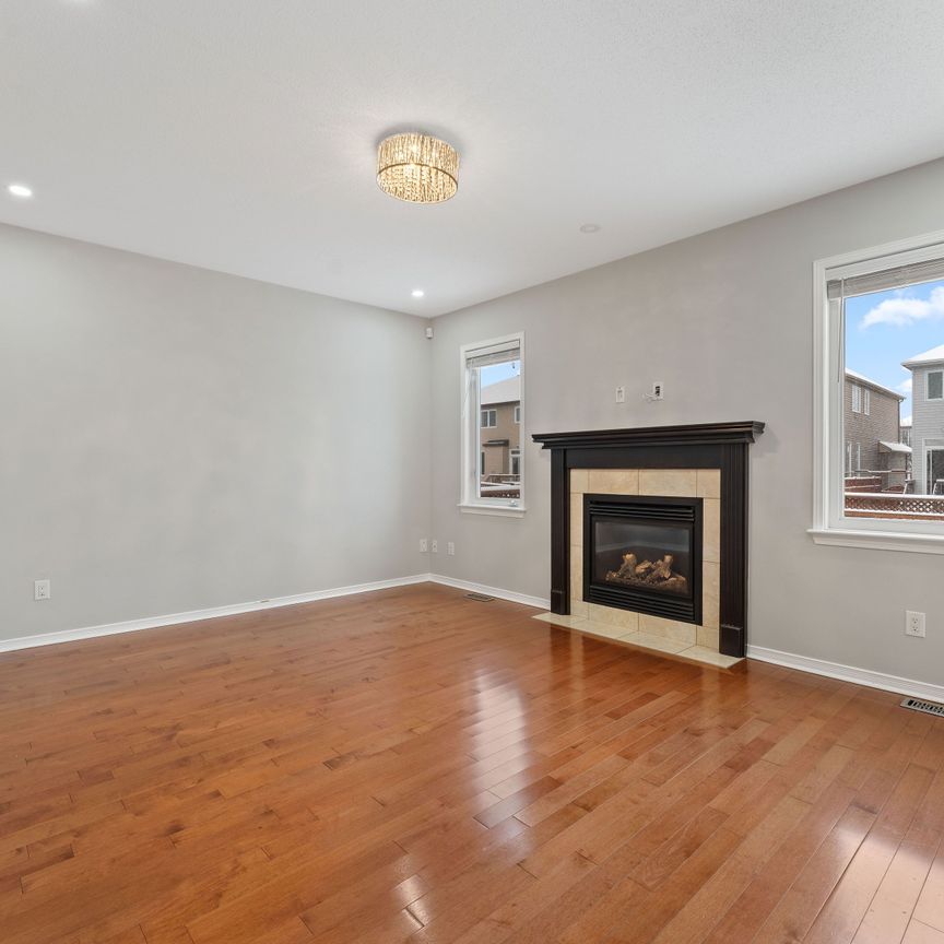 For Lease - 224 Harthill Way, Barrhaven, Ontario - Photo 1