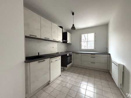 SENLIS-Avenue du Maréchal Foch: appartement de quatre pièces au 1er étage avec parking privatif - Photo 4