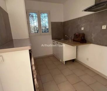 Location Appartement 4 pièces 74 m2 à Aubagne - Photo 4