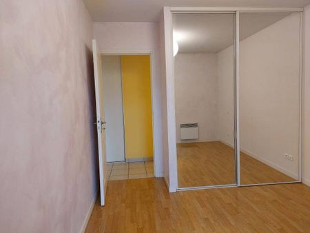 Location appartement t3 63 m² à Villefranche-de-Rouergue (12200) - Photo 3
